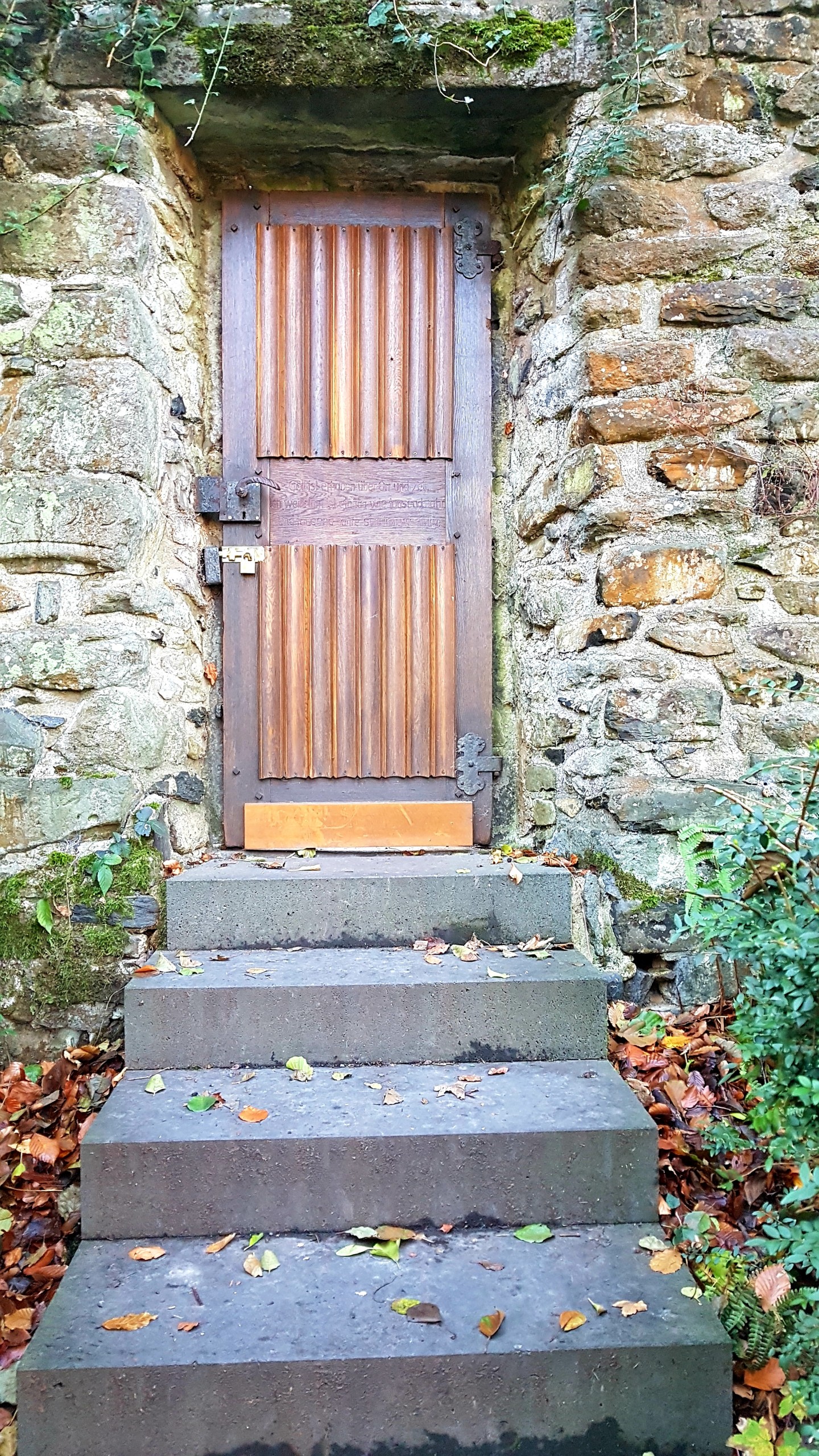 Romantische Plätze – Sagen – Poesie im Naturpark Siebengebirge